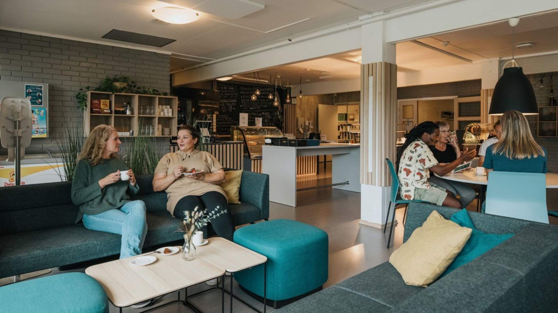 Her kan du nyte mat og drikke i hyggelige omgivelser.