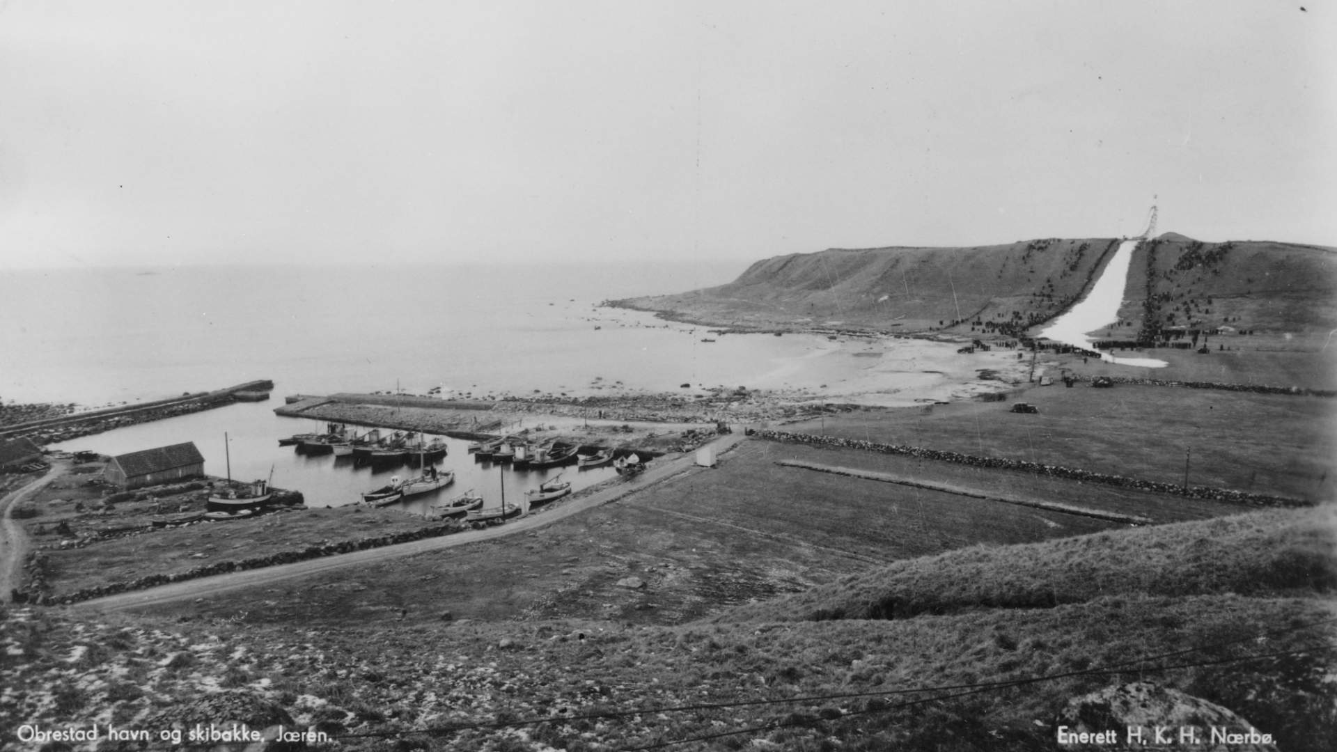 Obrestad havn i svart hvitt historisk bilde
