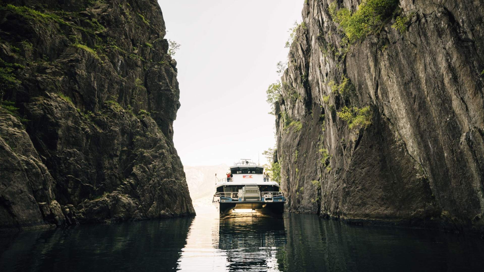 Preikestolen fjord cruise and hike from Stavanger - Summer