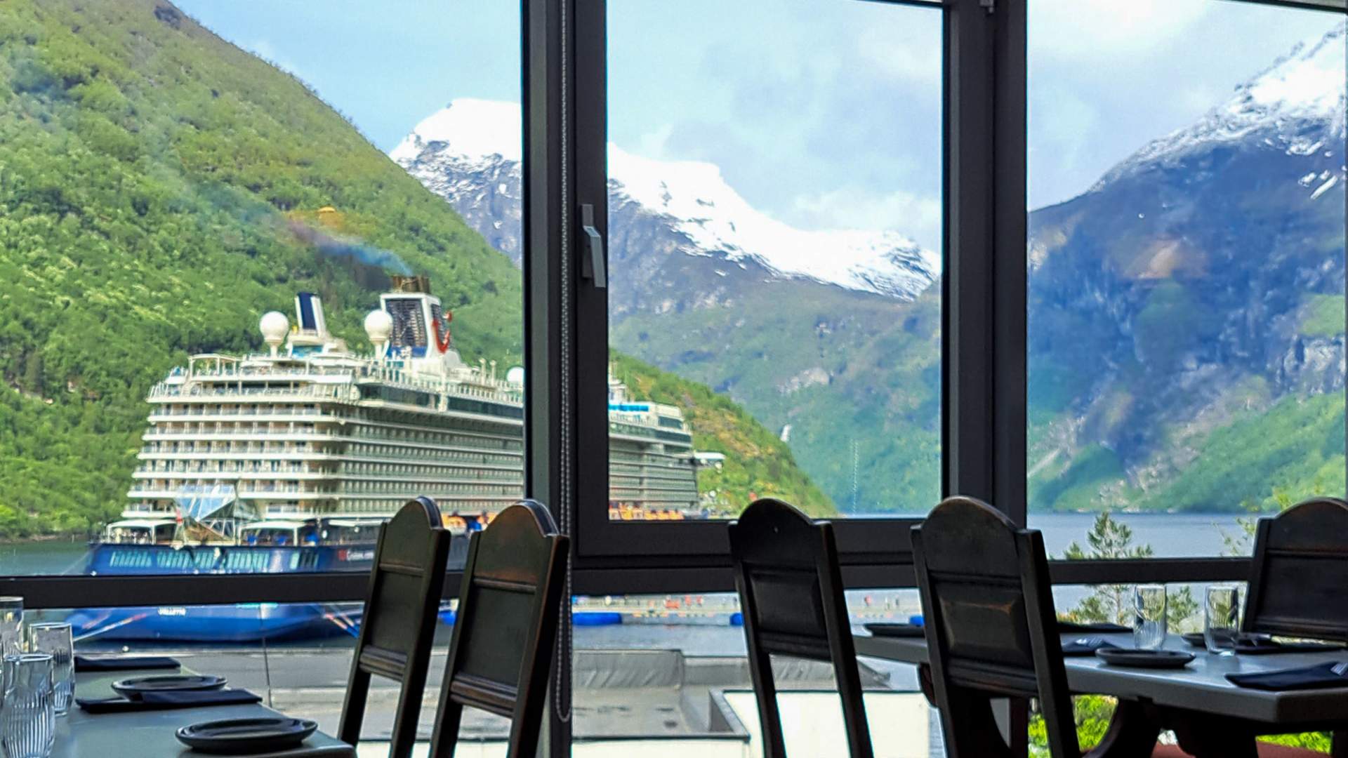 Restaurant Skageflå – Middag med Utsikt over Geirangerfjorden