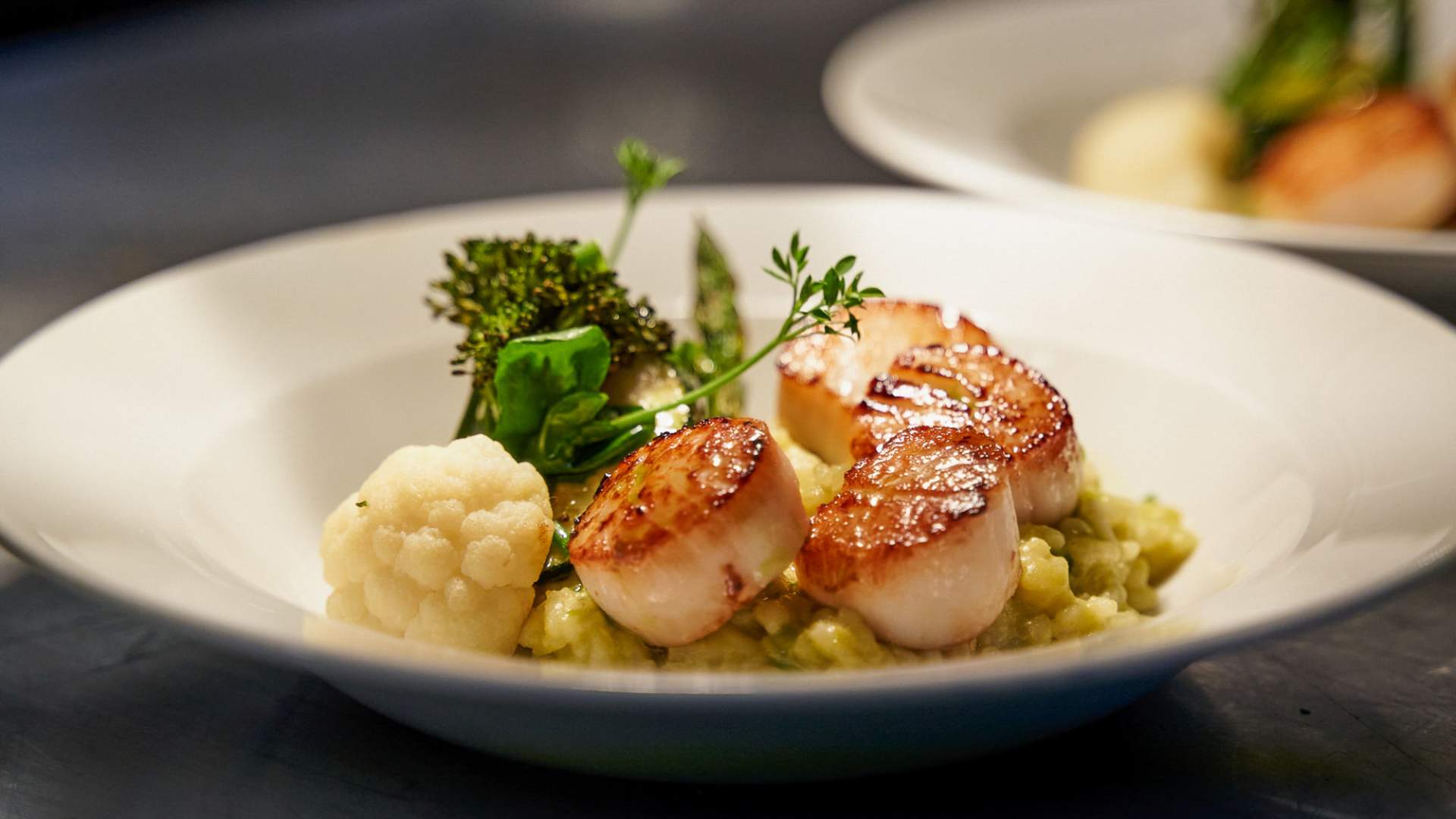 Kamskjell med grønnsaker – Restaurant Skageflå