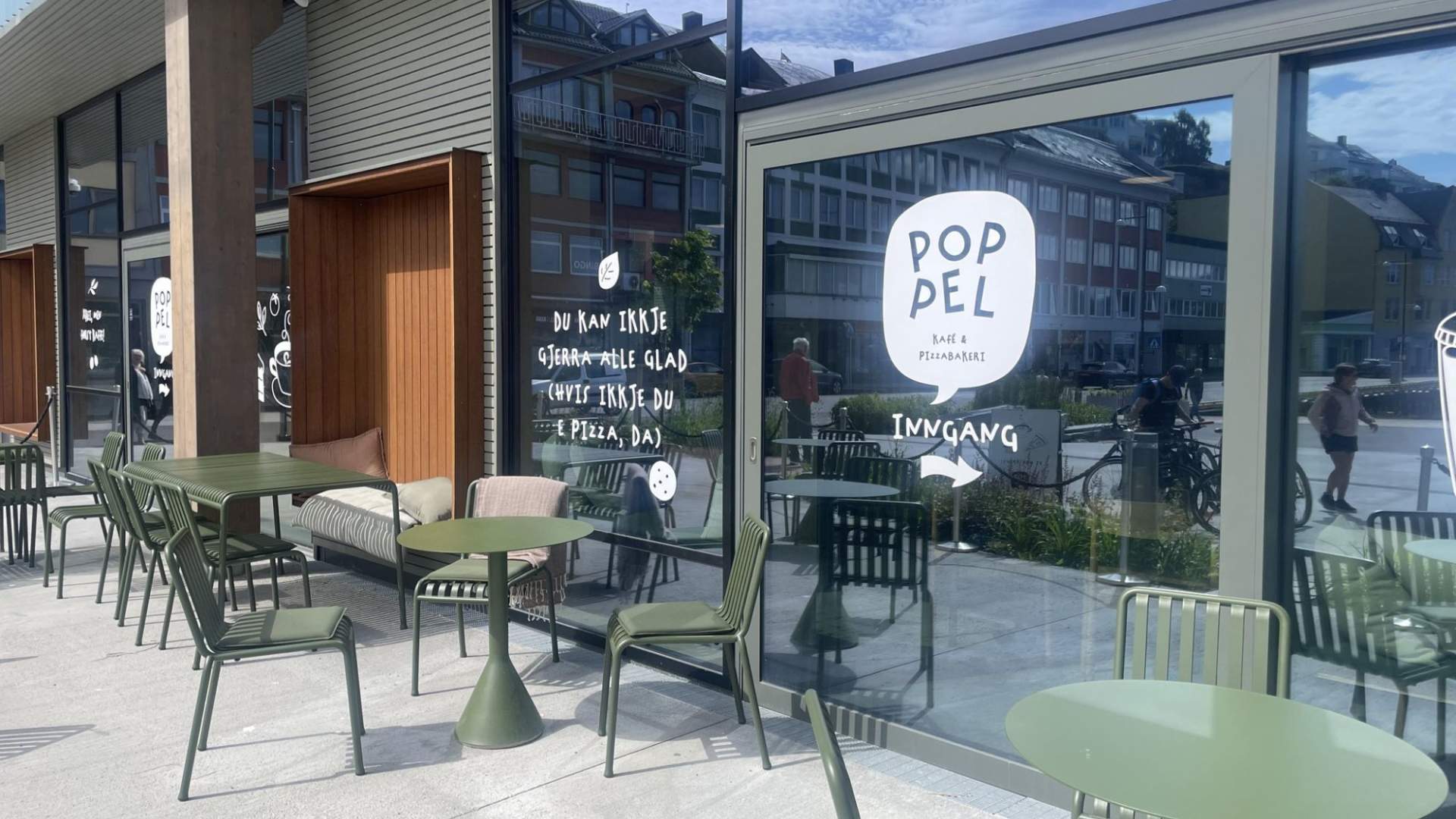 Poppel - Kafe' & pizzabakeri