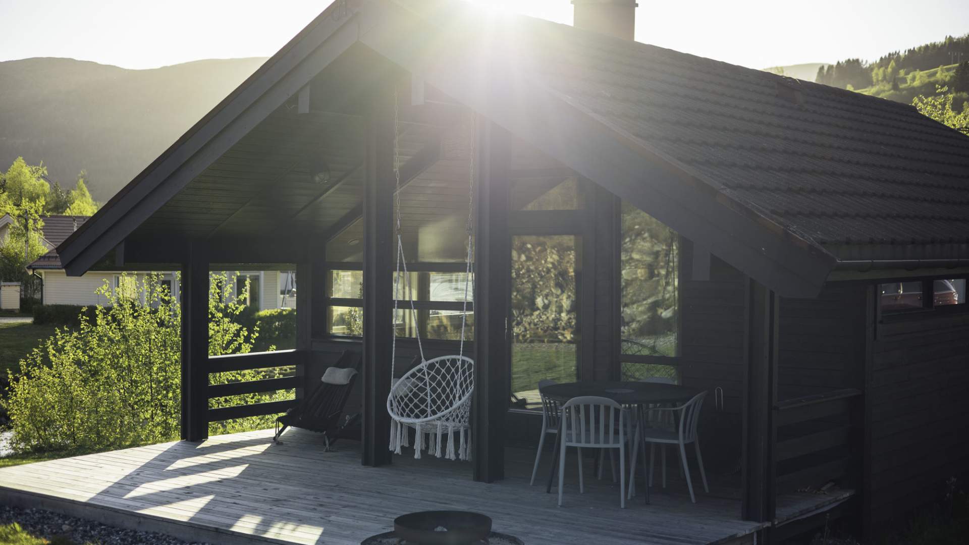 Jølstraholmen river suite