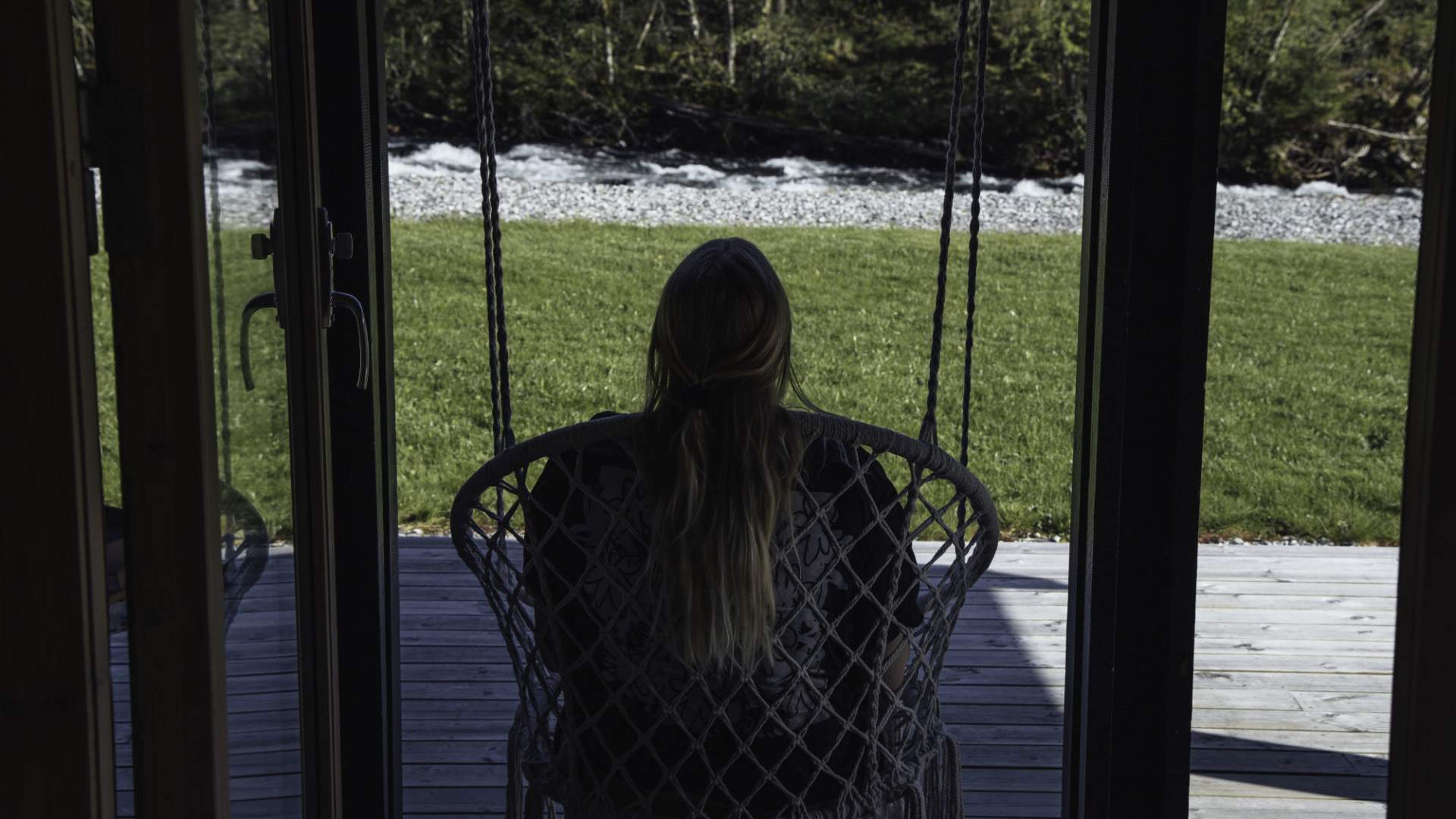 Jølstraholmen river suite