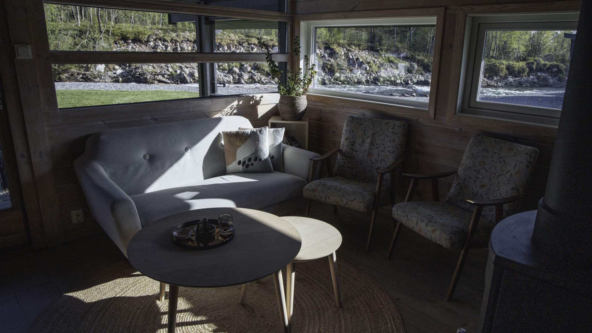 Jølstraholmen river suite