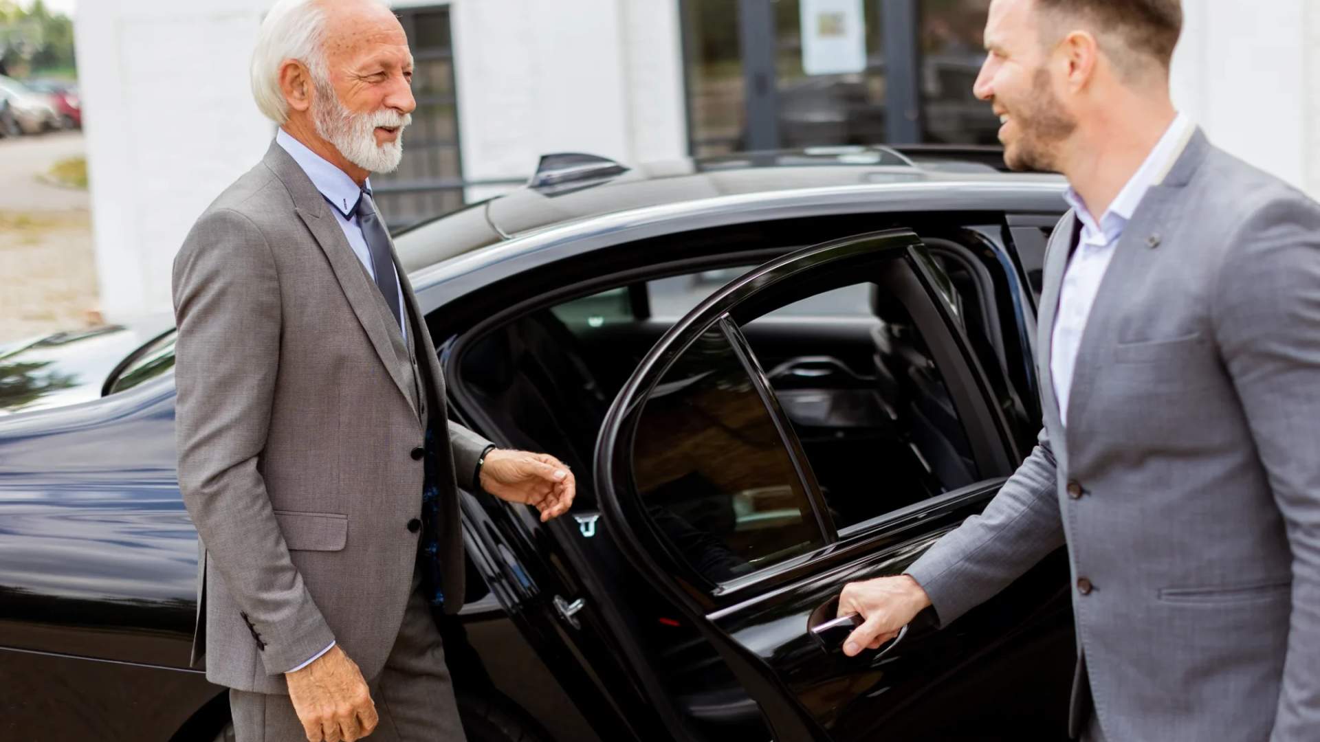 Gjester og biler fra By Noord