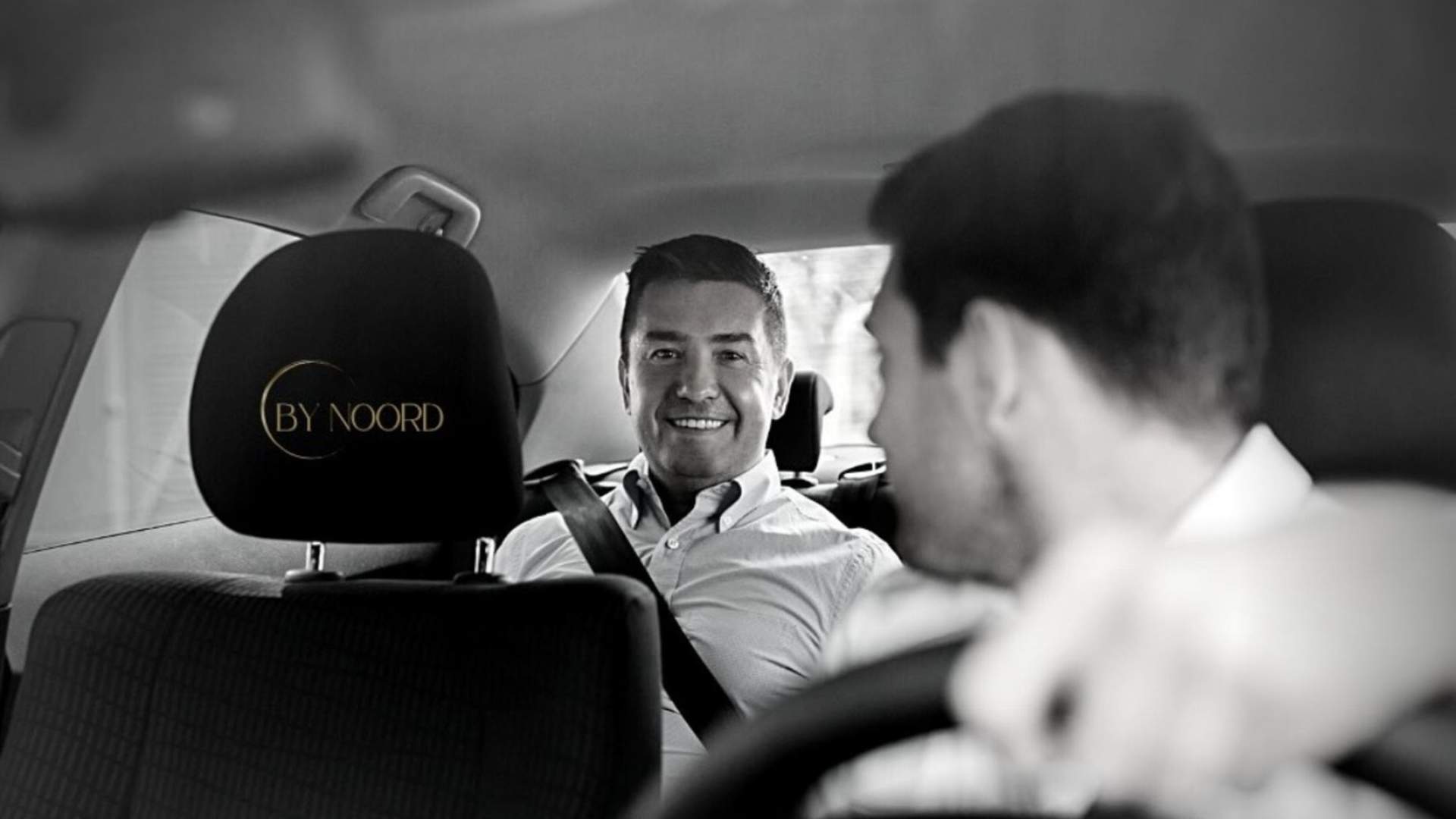 Gjester og biler fra By Noord