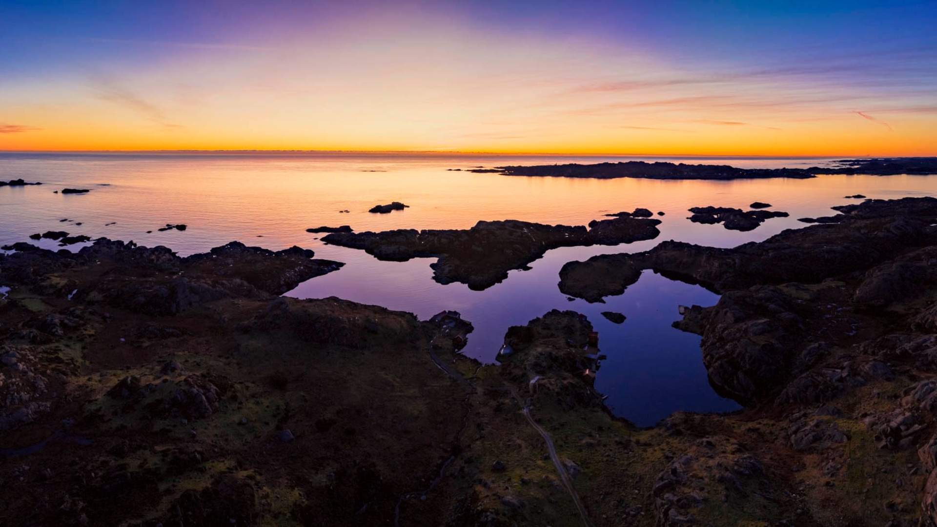 Auglend, Vandringshavn og Brønnesodden