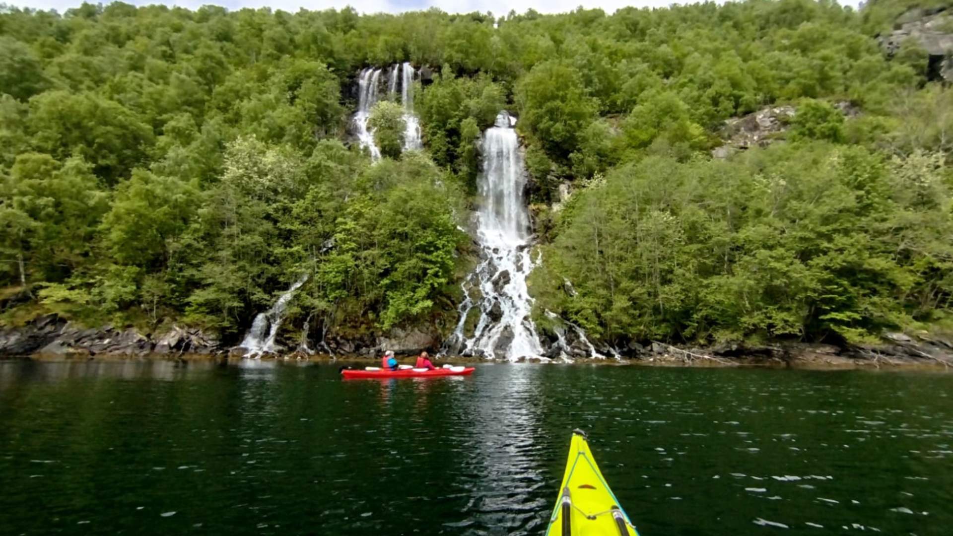 Geführte Fjordkajaktour in Geiranger mit Uteguiden