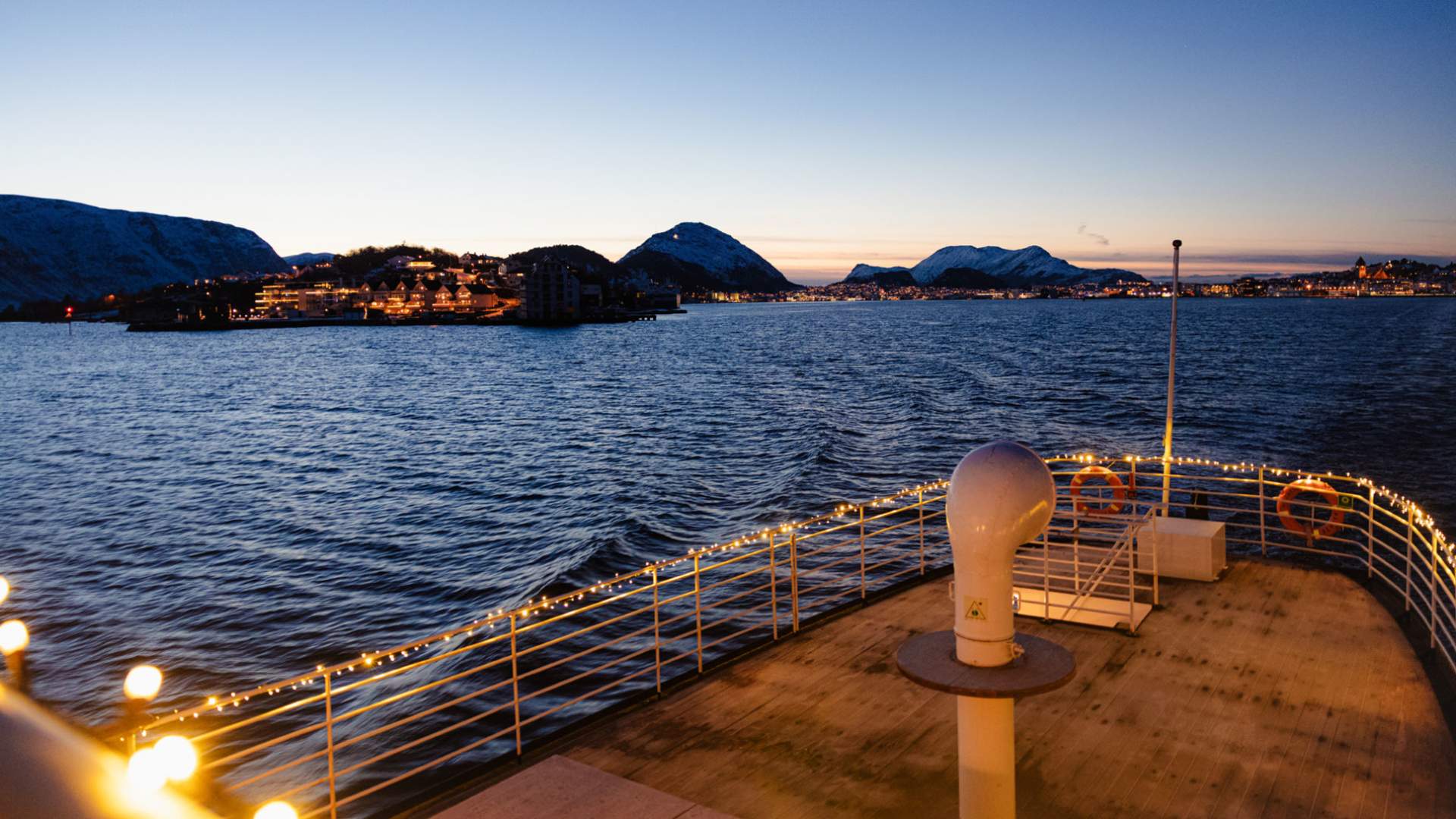 Flott utsikt fra huset på MS Bruvik