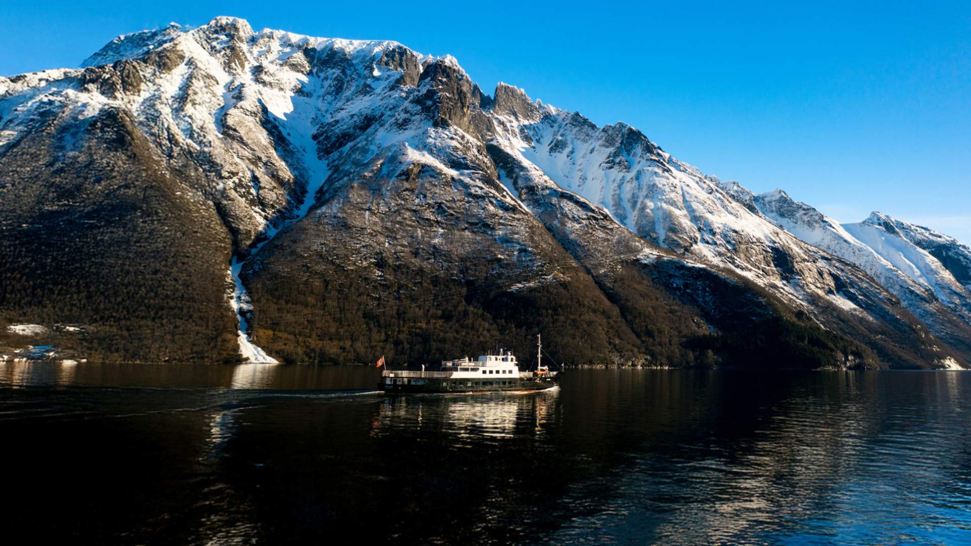 MS Bruvik i Hjørundfjord