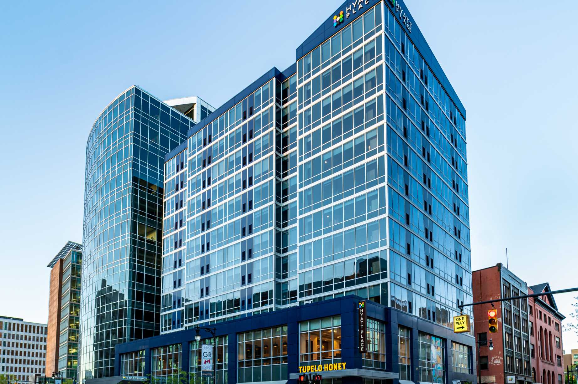 Downtown Grand Rapids Nightlife, Restaurants & Shopping