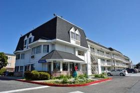 Airport Neighborhood In Oakland Motel 6 Oakland Airport