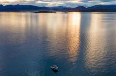 The midnight sun  Where the sun never sets
