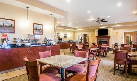 Comfort Suites Hotel Merrillville Breakfast