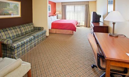 Country Inn and Suites Hotel Michigan City studio suite