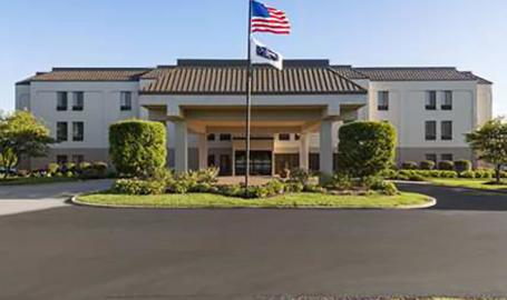 Hampton Inn Hotel Merrillville exterior