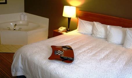 Hampton Inn LaPorte Hotel whirlpool king room
