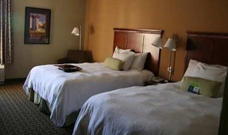Hampton Inn & Suites Hotel Valparaiso 2 Queen