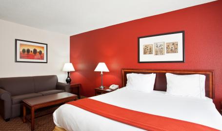 Holiday Inn Express Hotel Merrillville King