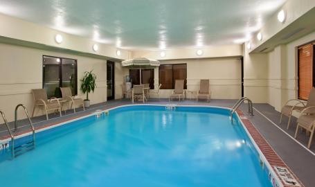 Holiday Inn Express Hotel Merrillville Pool