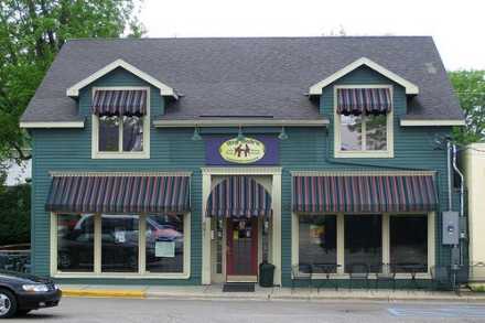 East Grand Rapids Michigan Find Dining Shopping Attractions