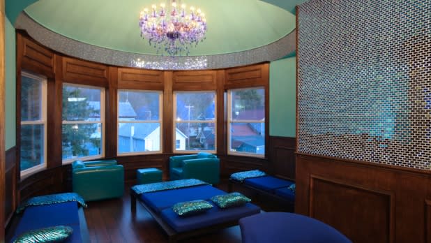 Roxbury - The Shimmer Spa