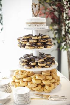 Doughnuts are becoming a popular reception choice. (Erika Brown Photography)
