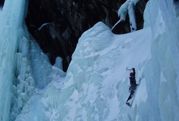 Climbing Bouldering Rock Climbing Mountain Climbing And Ice