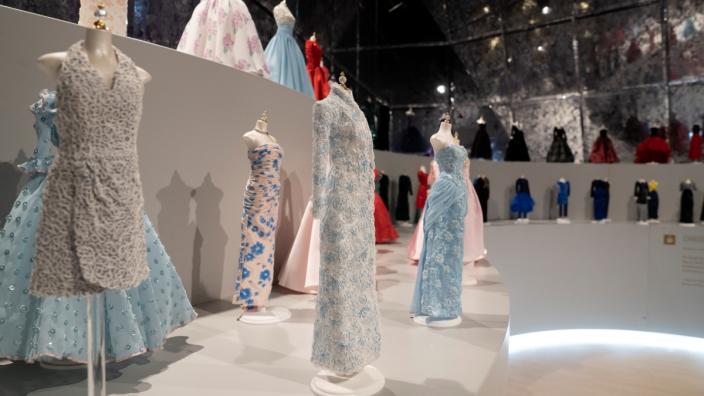 Princess Diana & The Royals: The Exhibition | Las Vegas, NV