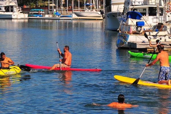 Activities In The Huntington Beach Harbour Sharing The Same Launch Beach As Oex Is Sunset Als According To Its Phone Recording It S Single Or Double Kayaks And Sups For 15 Per Person