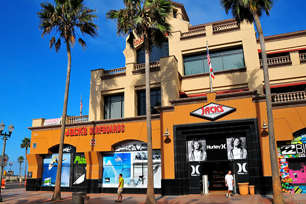 Six Must Hit Surf S In Huntington Beach Consistently Voted The Number One Surf In Orange County Jack S Promises A Find For Every Member Of Your Family Mive Array Men