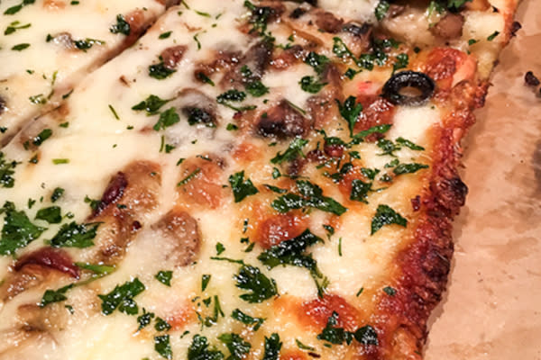The Best Pizzas In Huntington Beach Surf City Usa Blog Huntington Beach Pizza Places