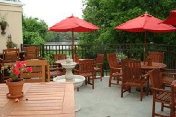 Warwick Restaurants And Dining Providence Rhode Island Cvb Elizabeth S Of Portofino