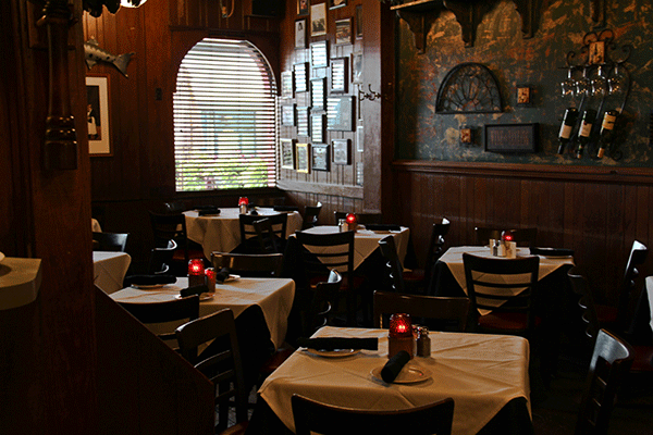 5 Of The Best Seafood Restaurants In Fort Wayne Indiana Oyster Bar Fort Wayne Dining Room Front
