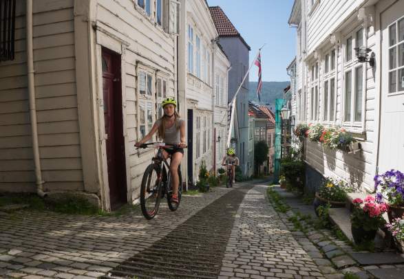 Guided bike ride in Bergen