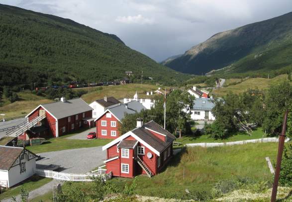 Rambling in Dovrefjell National Park - Along the Pilgrim´s Trail with luggage transfer | Discover Norway