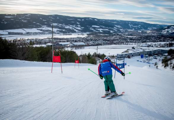 Alpine skiing in Kanthaugen