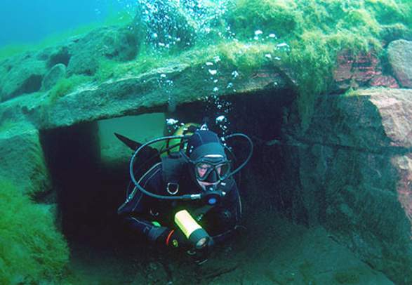 The lake Lyngstøylvatnet