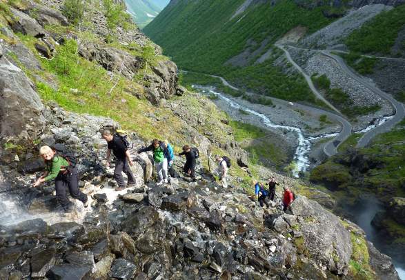 Trollstigen hike - Kløvstien Path (858 m.a.s.l.)