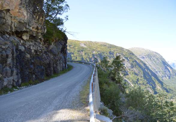 2-day e-bike tour Aursjøvegen - Contrast adventure