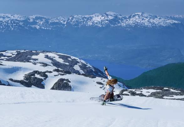 FONNA Glacier Ski Resort, summer ski