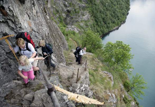 Geiranger - Skageflå - Homlong