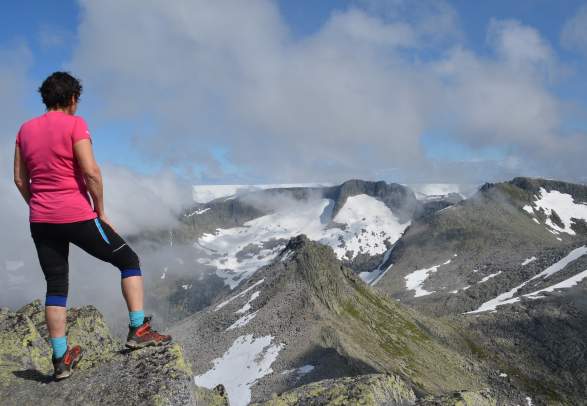 Hike to Melderskin "Queen of the Sunnhordland mountains"