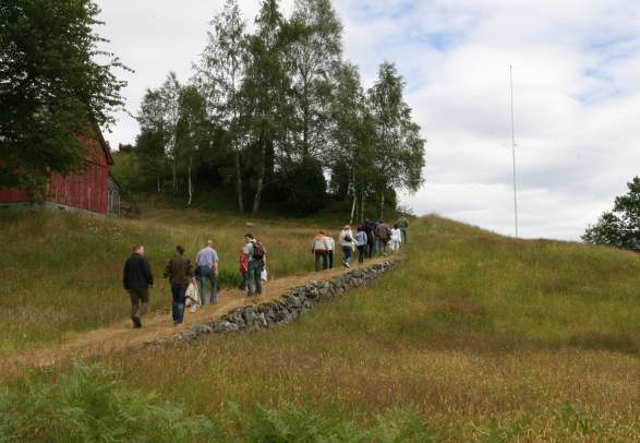 Fjord side heritage trail