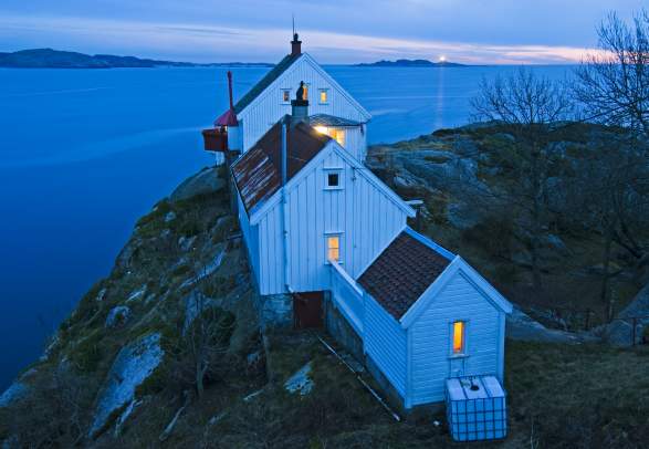 Hatholmen Lighthouse