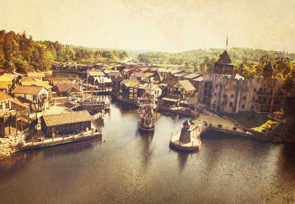 Abra Havn Pirate village