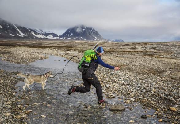 Mountain Scrambling - Basecamp Spitsbergen