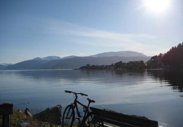 Rent a bike in Balestrand