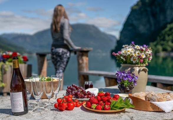 Fjord Cycling - along the Sognefjord